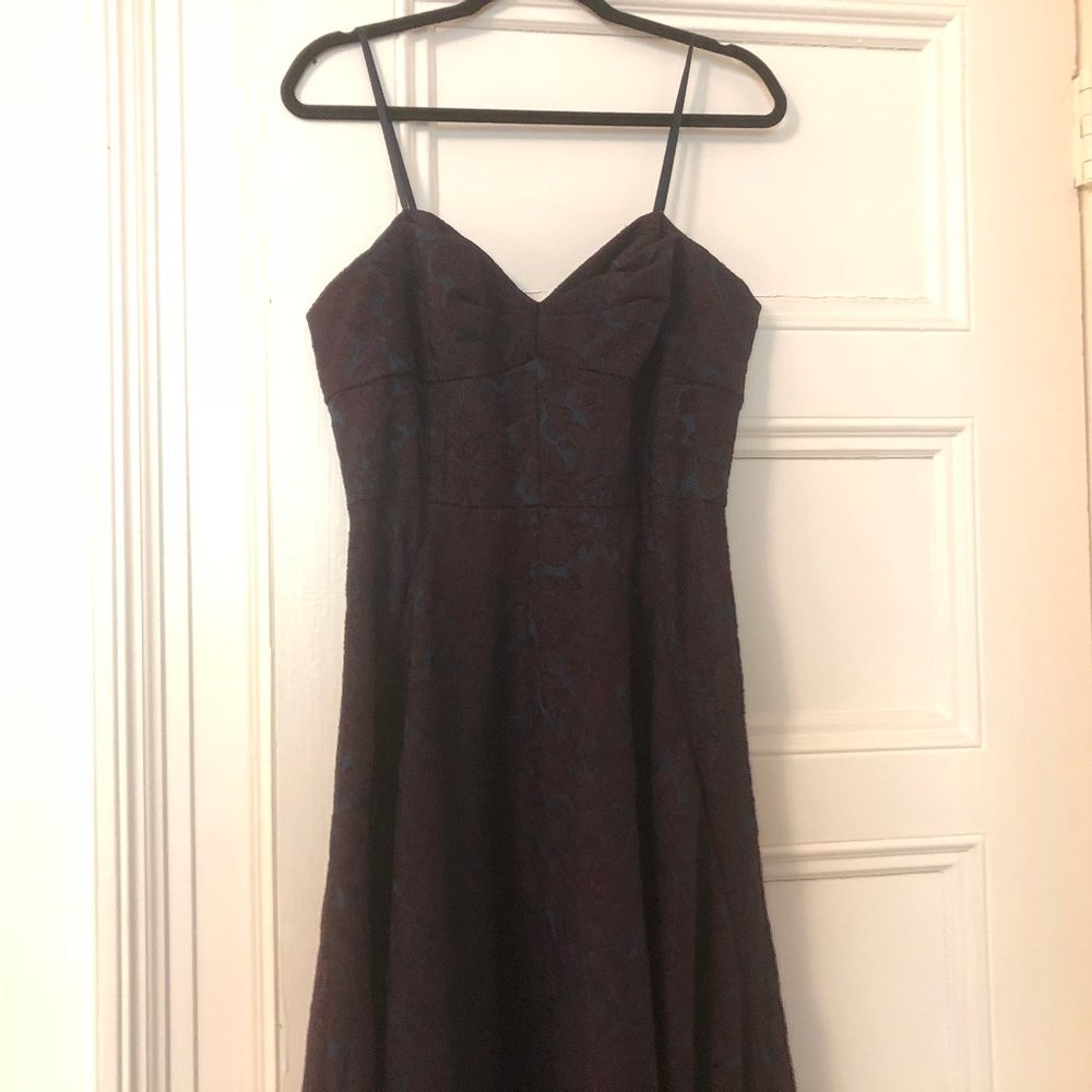 Elegant Purple Midi Dress - Picture 4 of 4